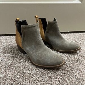 Diba True booties Grey Suede Tan Leather 7.5
